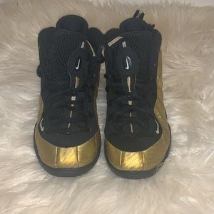 Nike Foamposites Gold  Kids size 1